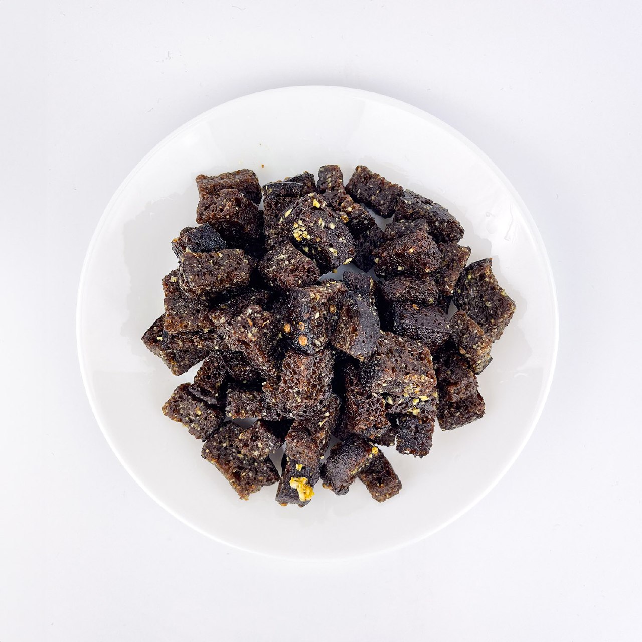 Garlic croutons dark